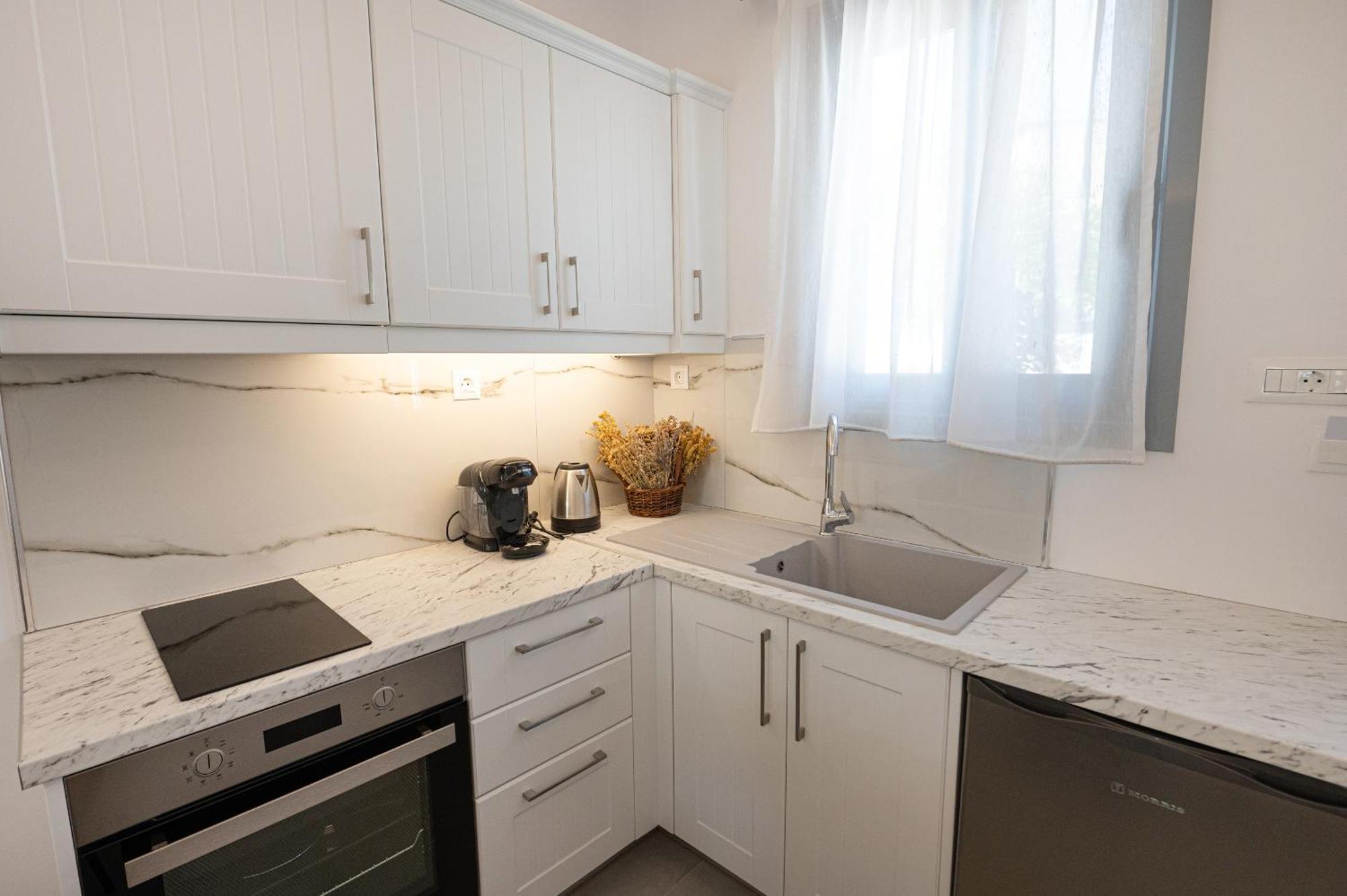 Sophie'S Apartments 3&4 Poros Town Luaran gambar